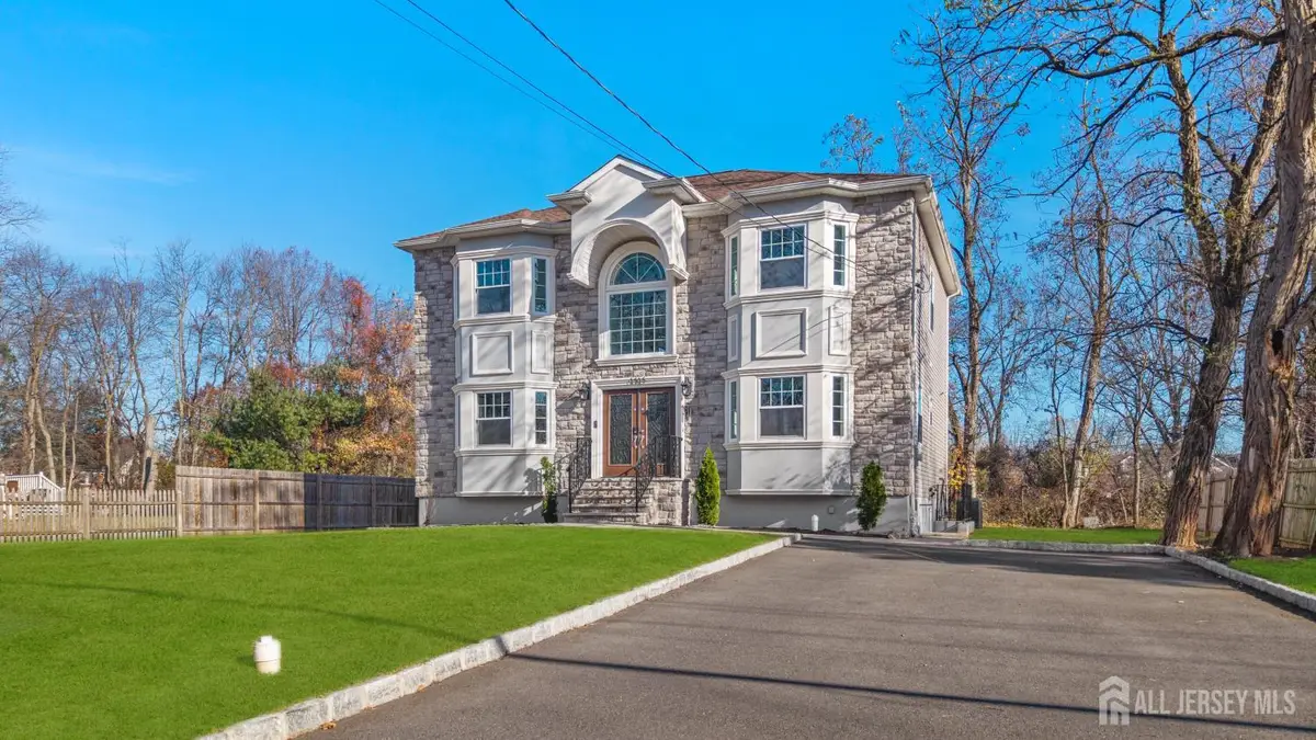 -1515 Sherwood Boulevard, North Brunswick, NJ 08902 - Image #1