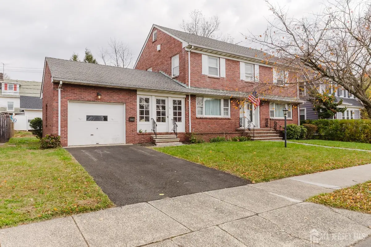 -11 Edgeworth Place, New Brunswick, NJ 08901 - Image #1