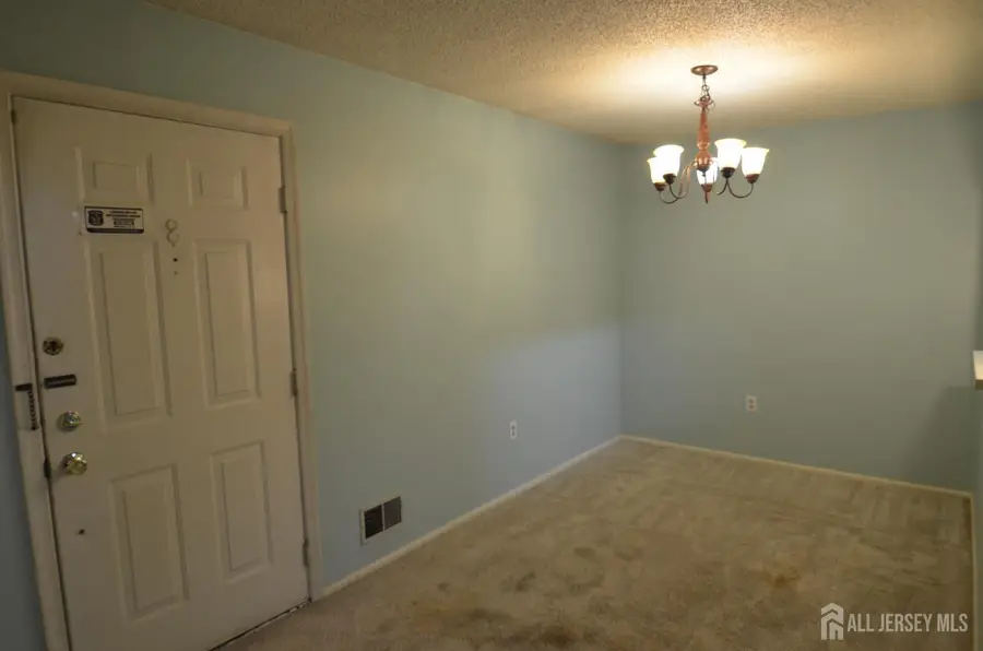 -249 Kempsey Drive, North Brunswick, NJ 08902 - Image #3