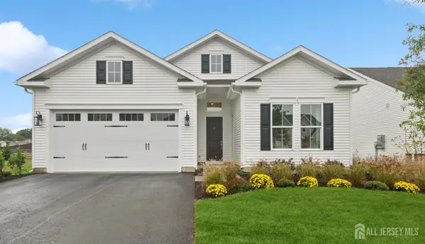 -8 Mount Drive, Plainsboro, NJ 08536