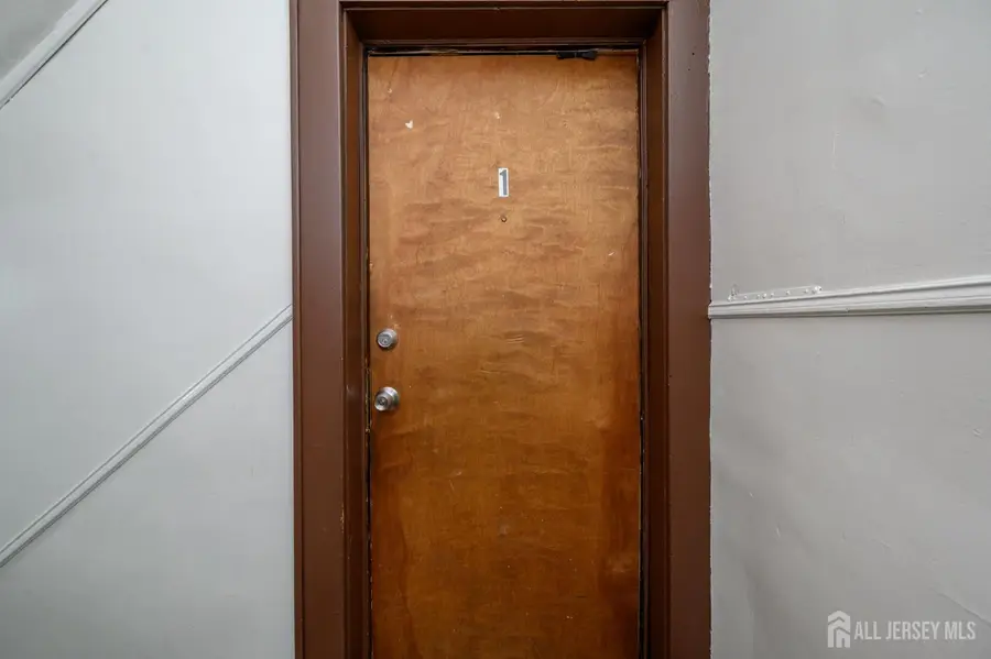 -427-429 N 12th Street N, Newark, NJ 07107 - Image #2