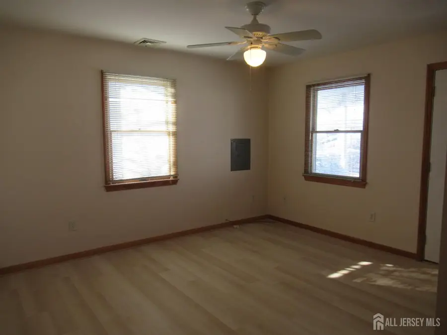 -38 Eisenhower Drive, Sayreville, NJ 08872 - Image #3