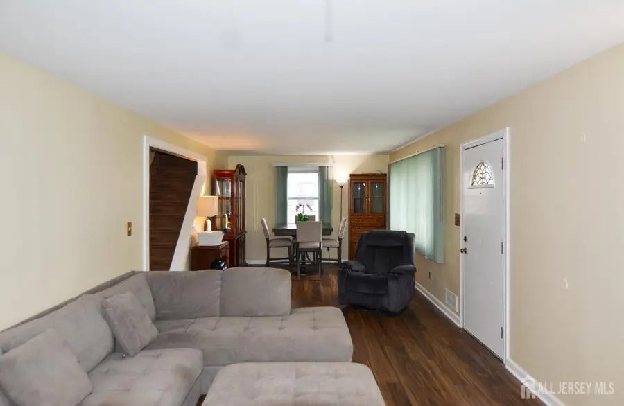 -541 Lyman Avenue, Woodbridge, NJ 07095 - Image #3