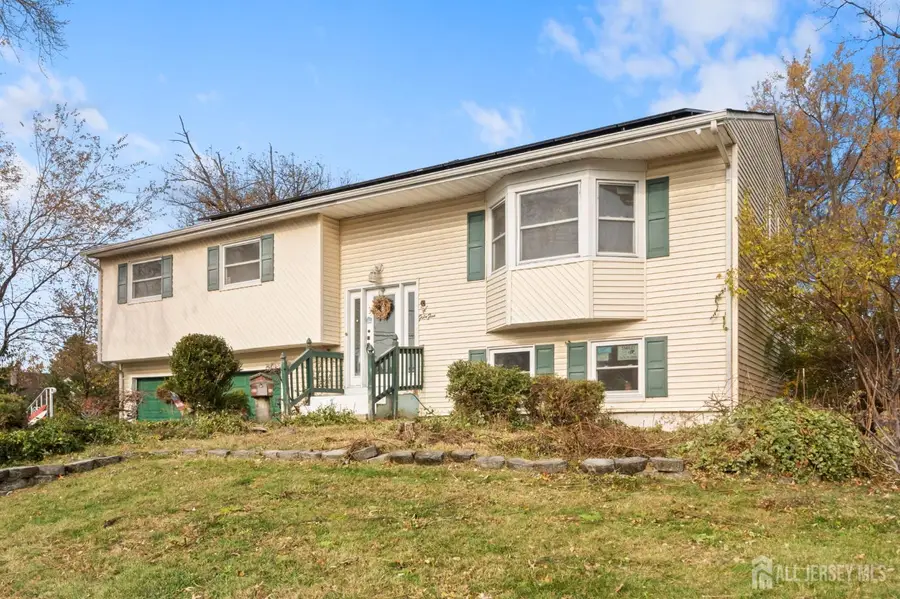 -55 Sullivan Way, East Brunswick, NJ 08816 - Image #3
