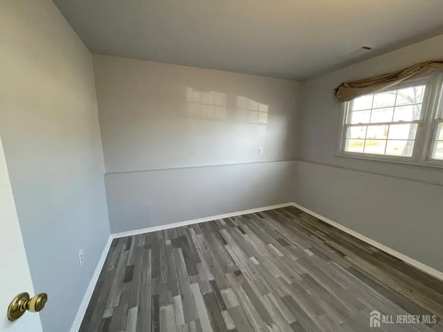 -57 Greenbrook Rd Road, Middlesex, NJ 08846 - Image #3