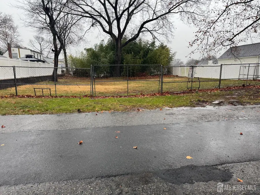 -16 Ridge Avenue, Sayreville, NJ 08872 - Image #3