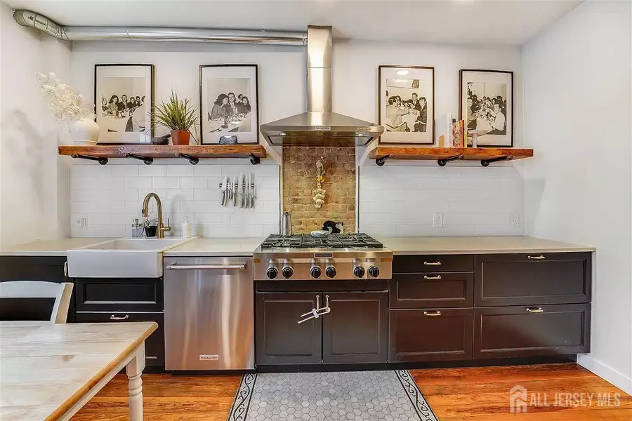 -129 Thorne Street, Jersey City, NJ 07307 - Image #2