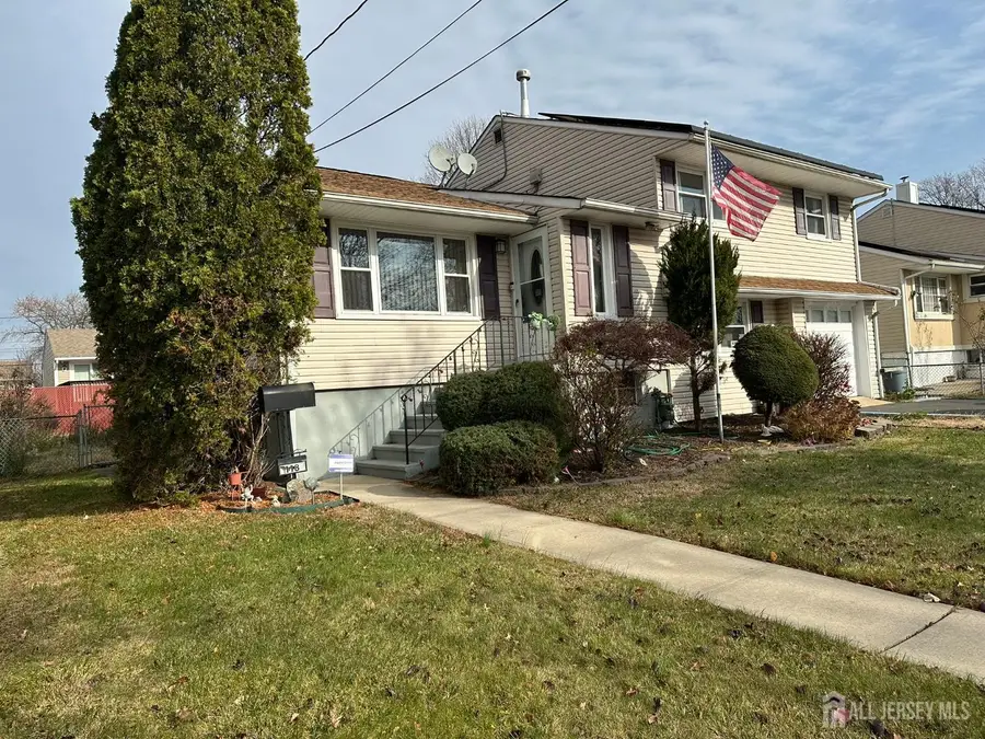 -118 Markowitz Street, Carteret, NJ 07008 - Image #2