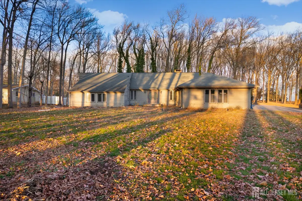 -20 Cambridge Drive, Colonia, NJ 07067 - Image #1