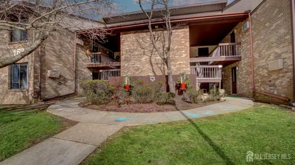 -167 Amberly Drive #C, Manalapan, NJ 07726