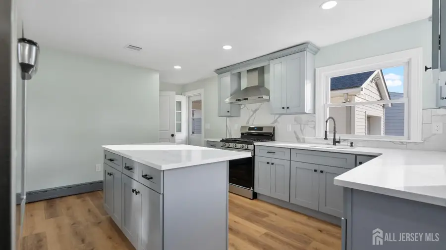 -514 Longwood Avenue, Bound Brook, NJ 08805 - Image #3