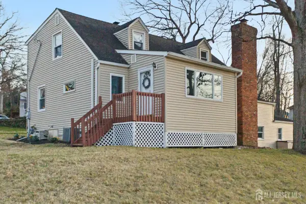 -83 Mountain Boulevard, Watchung, NJ 07069