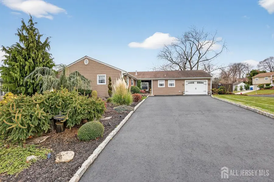 -10 Barbara Place, Sayreville, NJ 08872 - #2