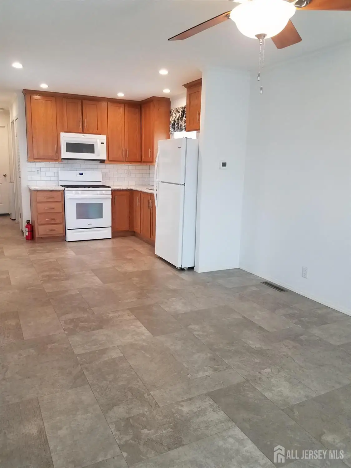 -852 Us Hwy 1 N, Edison, NJ 08817 - Image #1