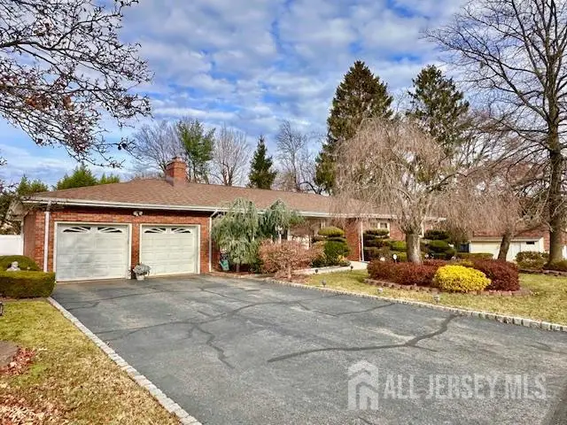 -20 Gillen Drive, Sayreville, NJ 08859 - Image #2