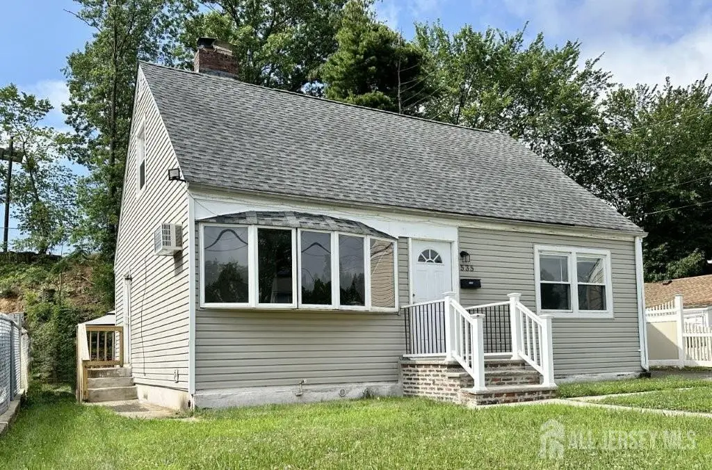 -533 S Park Drive S, Perth Amboy, NJ 08861 - Image #1