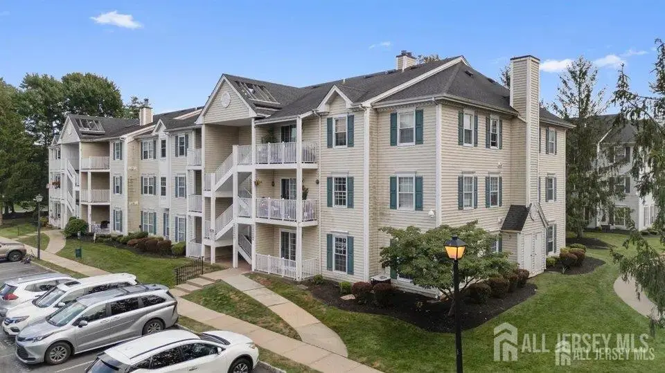 -251 Kempsey Drive, North Brunswick, NJ 08902 - Image #1