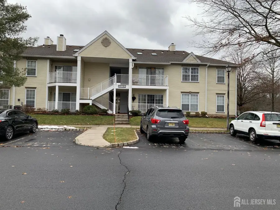 -93 Caitlin Court, Franklin Park, NJ 08823 - Image #2