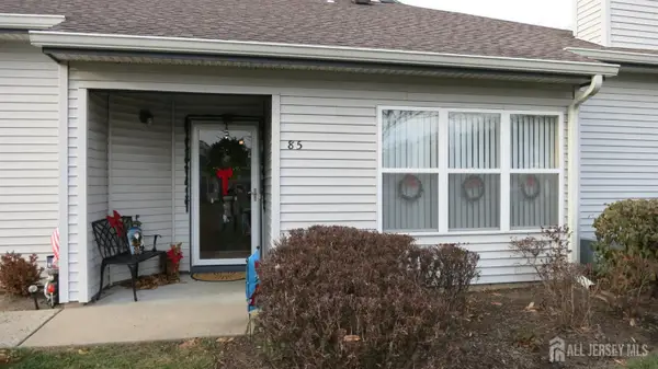 -85 Sunnymede Street, Englishtown, NJ 07726