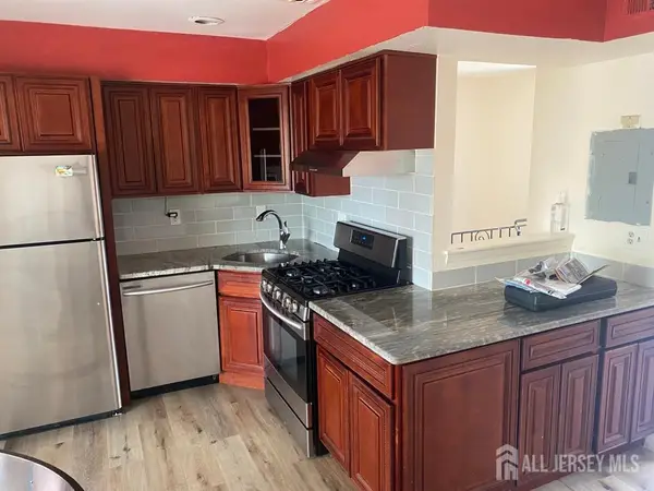 -182 Evergreen Road #1B, Edison, NJ 08837