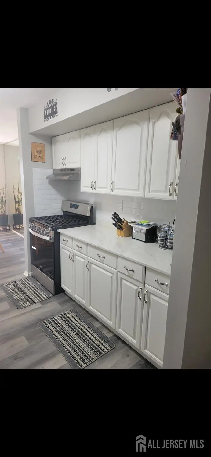 -24 Powderhorn Court #c, Woodbridge, NJ 07095 - Image #1