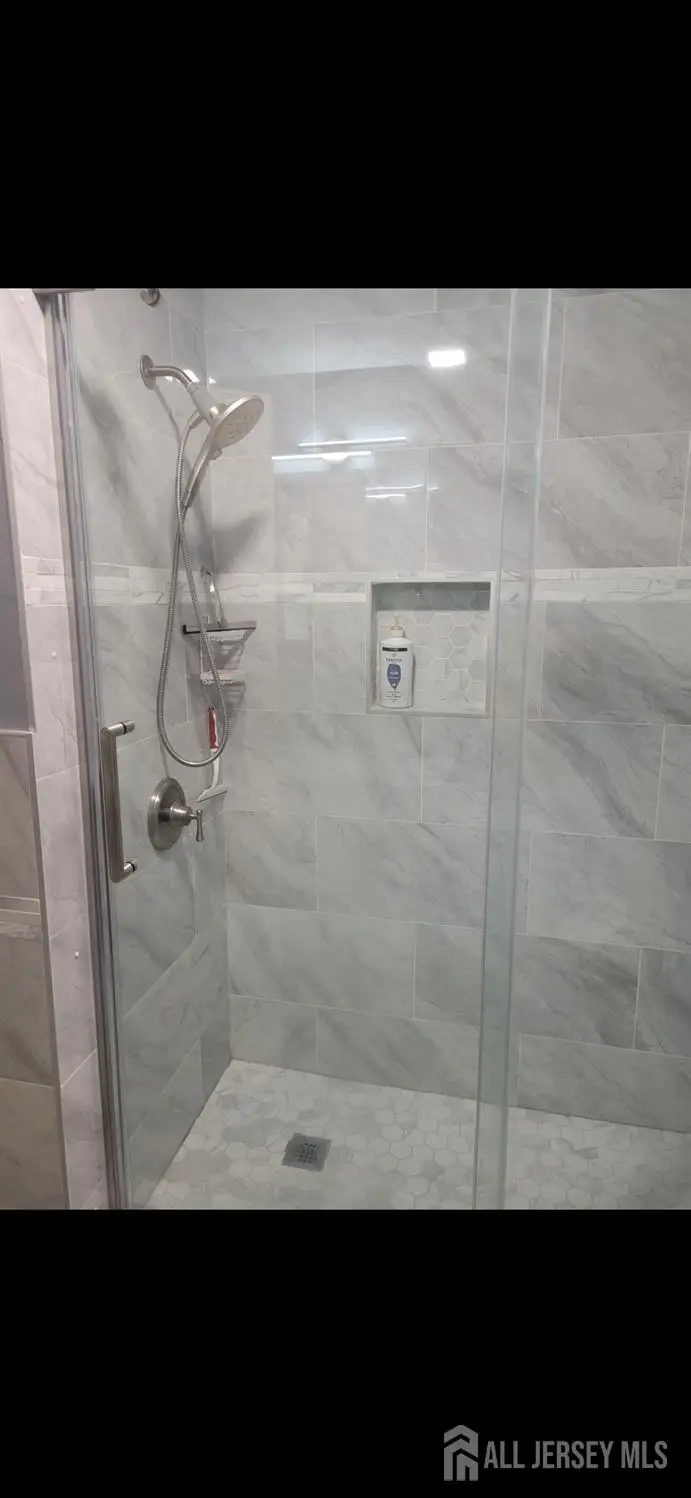 -24 Powderhorn Court #c, Woodbridge, NJ 07095 - Image #2