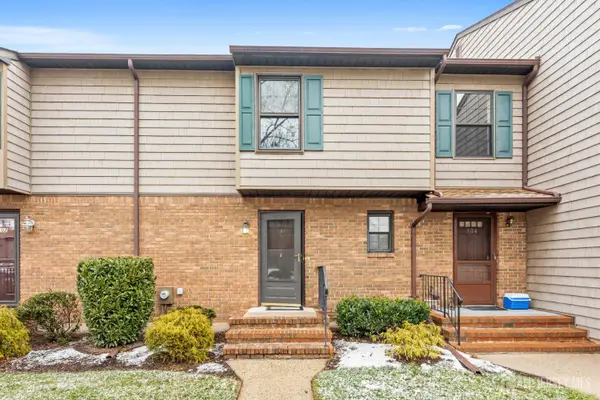 -103 Pheasant Run, Edison, NJ 08820