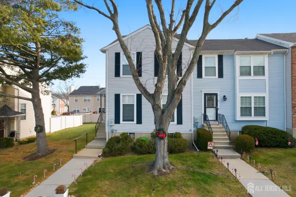 -6 Rodio Court, Sayreville, NJ 08872