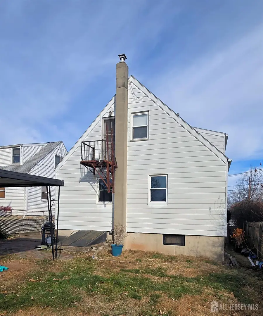 -35 Berkley Boulevard, Iselin, NJ 08830 - Image #3