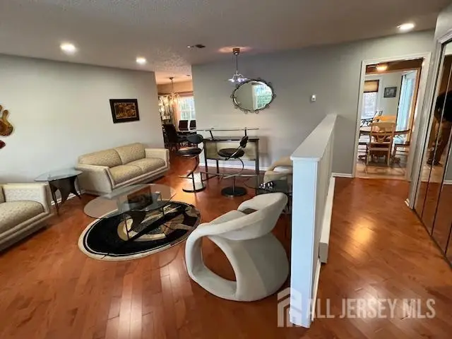 -718-A Victoria Court, Monroe, NJ 08831 - Image #3