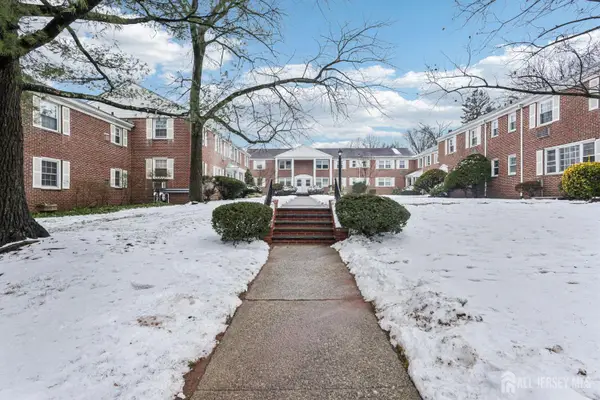 -445 Morris Avenue #11D, Springfield, NJ 07081