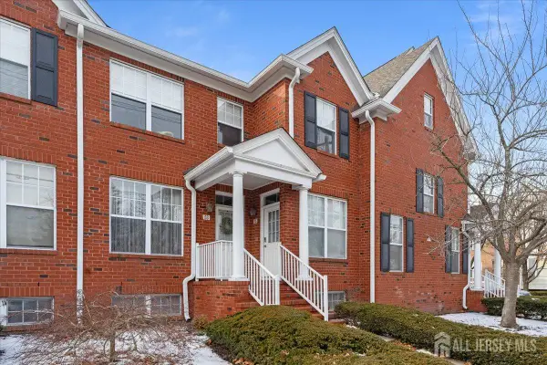 -53 Center Street, Metuchen, NJ 08840