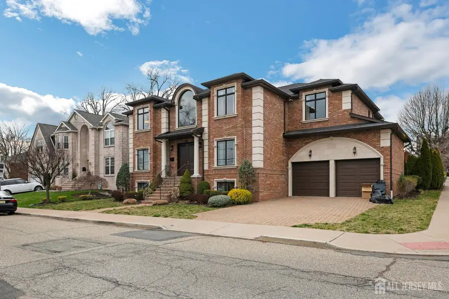 -1355 NE Abbott Boulevard, Fort Lee, NJ 07024 - #2