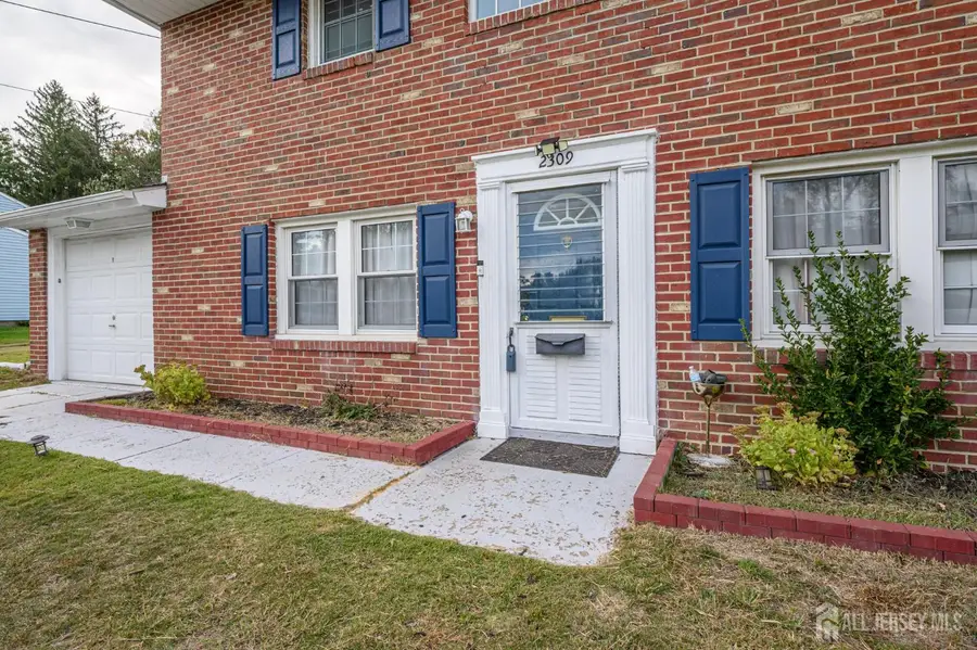 -2309 S Cuthbert Drive S, Lindenwold, NJ 08021 - #2