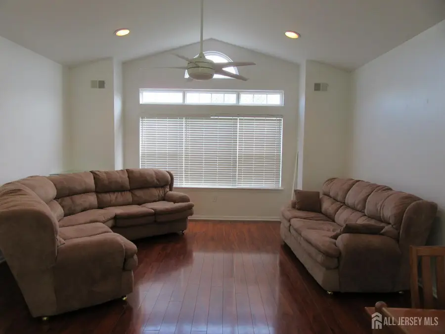 -109 Tuscana Avenue, Monroe, NJ 08831 - Image #3