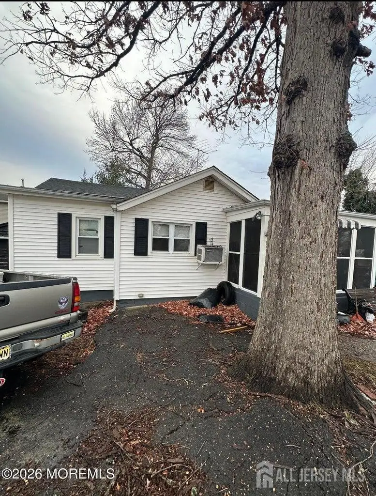 -306 Norwood Avenue, Laurence Harbor, NJ 08879 - Image #2