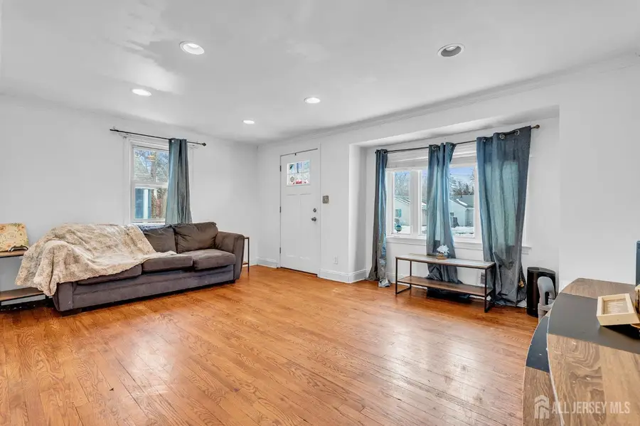 -821 Front Street, Dunellen, NJ 08812 - #3