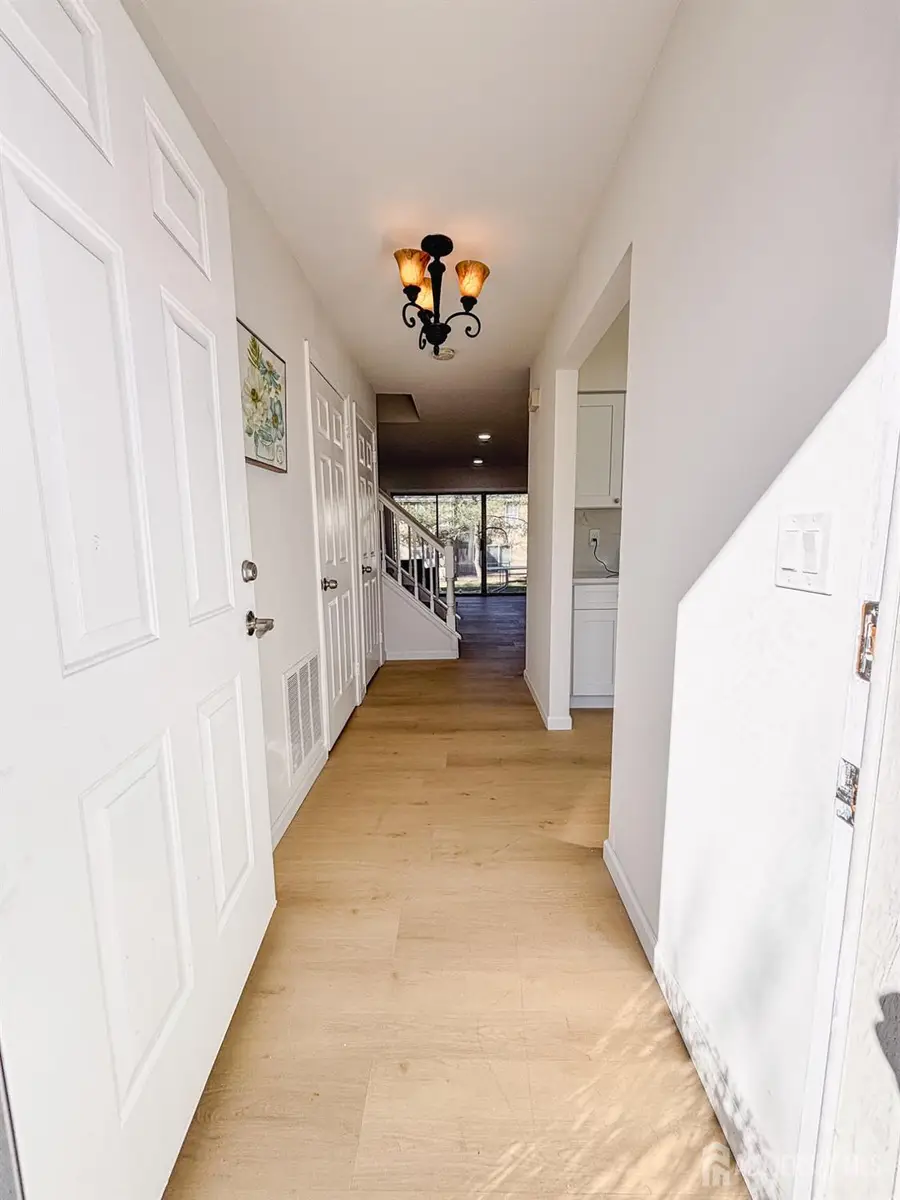 -386 Inwood Court, Somerset, NJ 08873 - Image #2