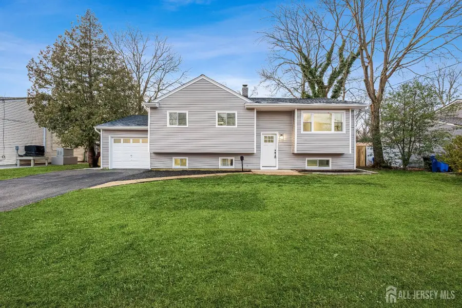 -139 Lee Drive, Middlesex, NJ 08846 - Image #2