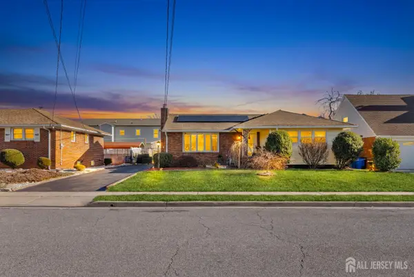 -8 Johnson Street, Carteret, NJ 07008