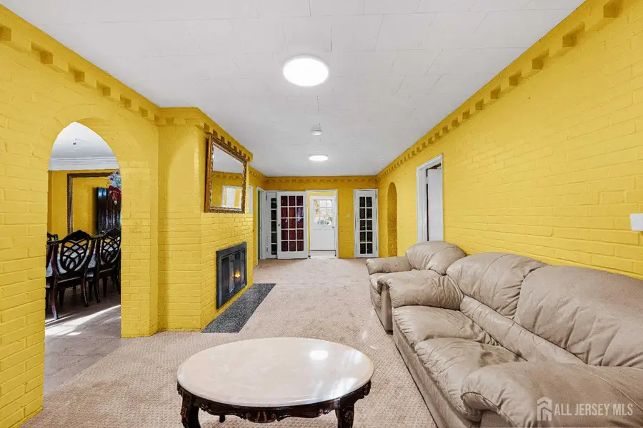 -321 Manalapan Road, Spotswood, NJ 08884 - Image #3