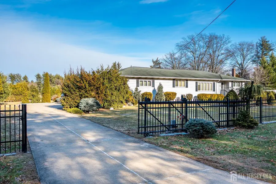 -18 Cortelyous Lane, Franklin Park, NJ 08873 - Image #3