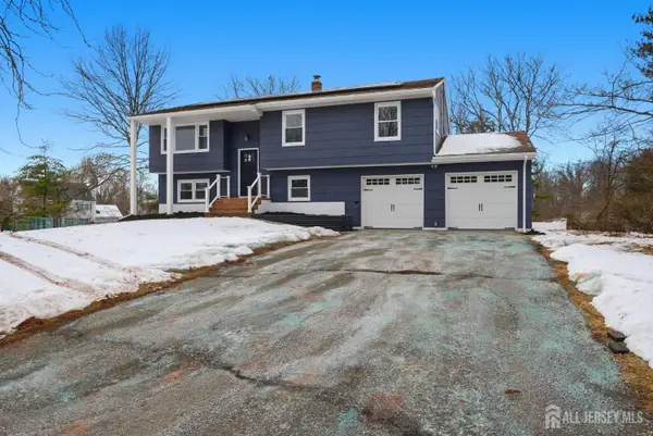 -12 Thornton Lane, Piscataway, NJ 08854