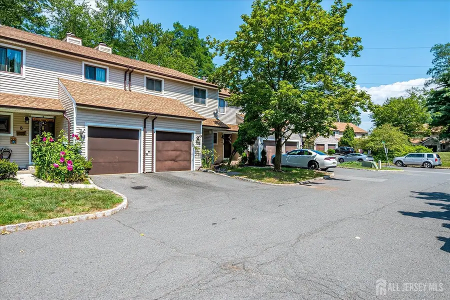 -6 Tulip Court, Edison, NJ 08820 - #3