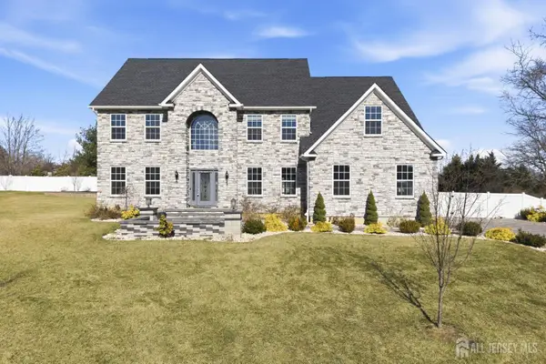 -29 May Road, East Brunswick, NJ 08816