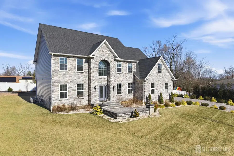 -29 May Road, East Brunswick, NJ 08816 - #3