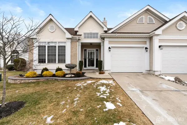 -4 Wellington Place, Monroe, NJ 08831