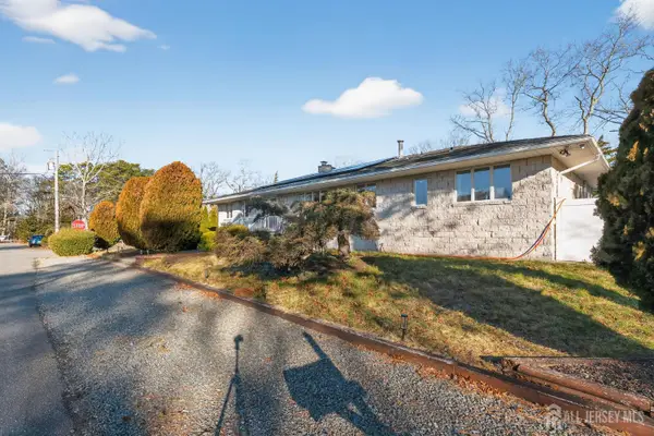 -1326 Leguene Avenue, Lacey, NJ 08731