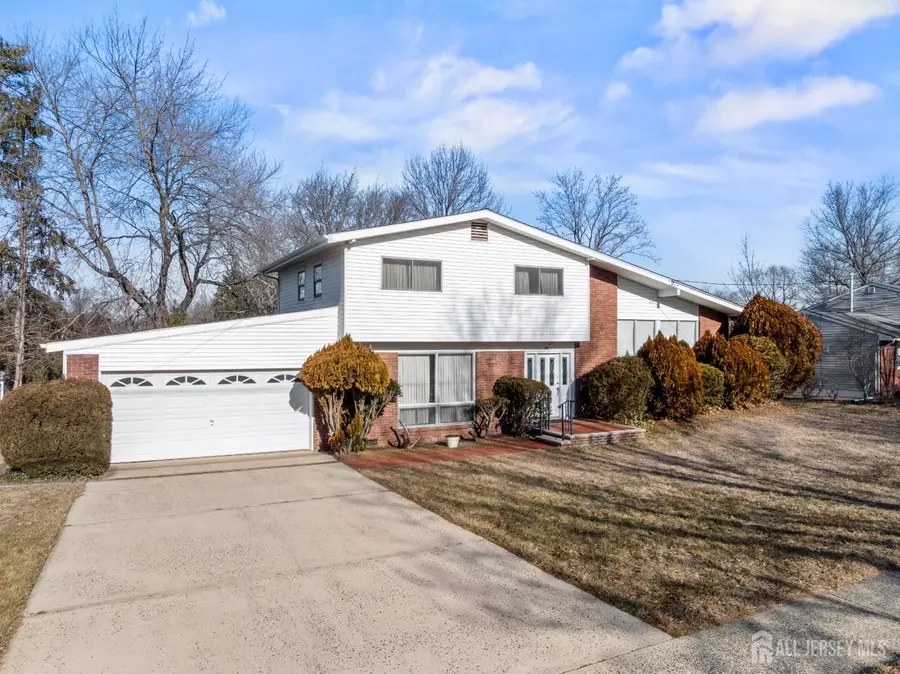 -33 Whitehall Road, East Brunswick, NJ 08816 - Image #2