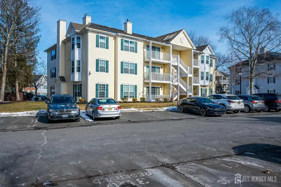 -92 Albury Way, North Brunswick, NJ 08902 - #3